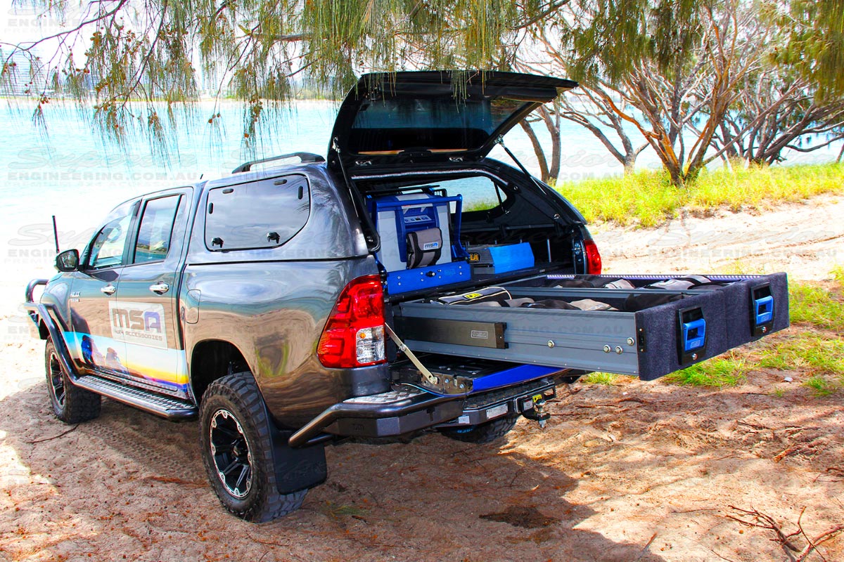 Toyota Hilux fitted with a fully loaded MSA 4x4 Drawer System